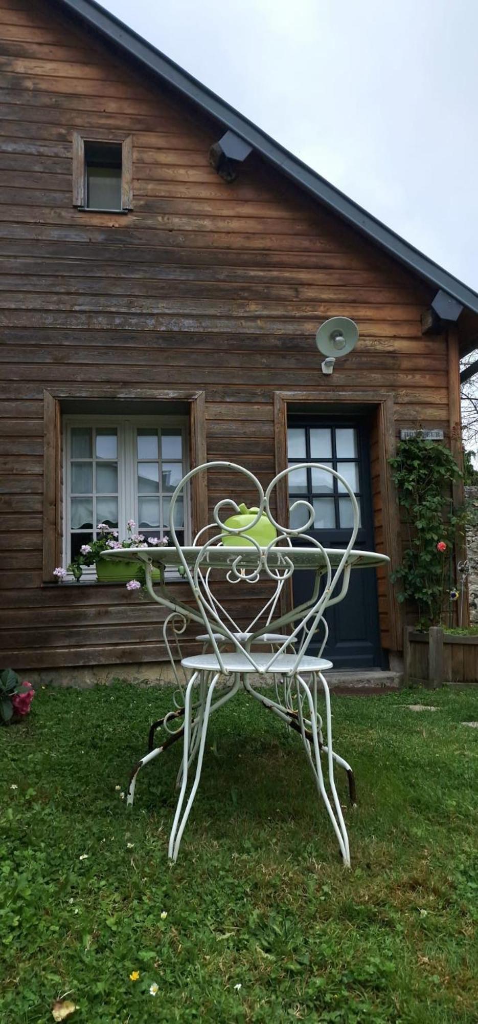 Honfleur à deux Acomodação com café da manhã Exterior foto