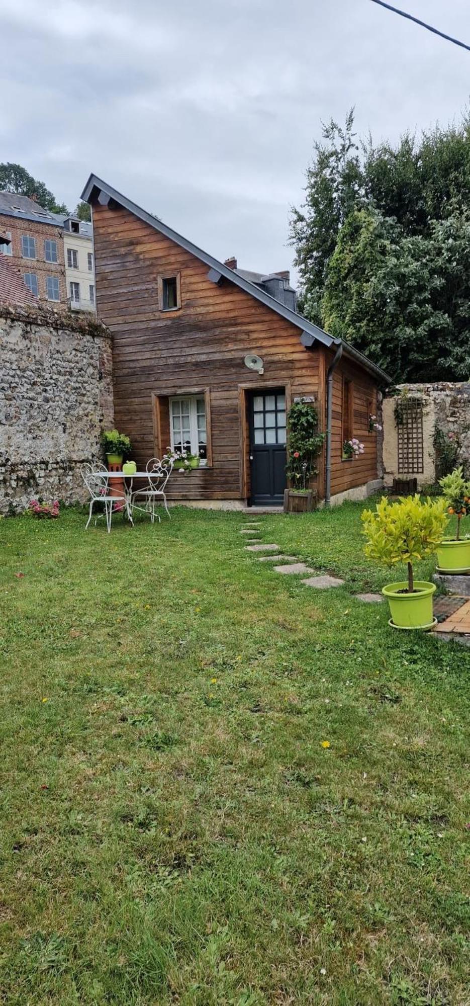 Honfleur à deux Acomodação com café da manhã Exterior foto
